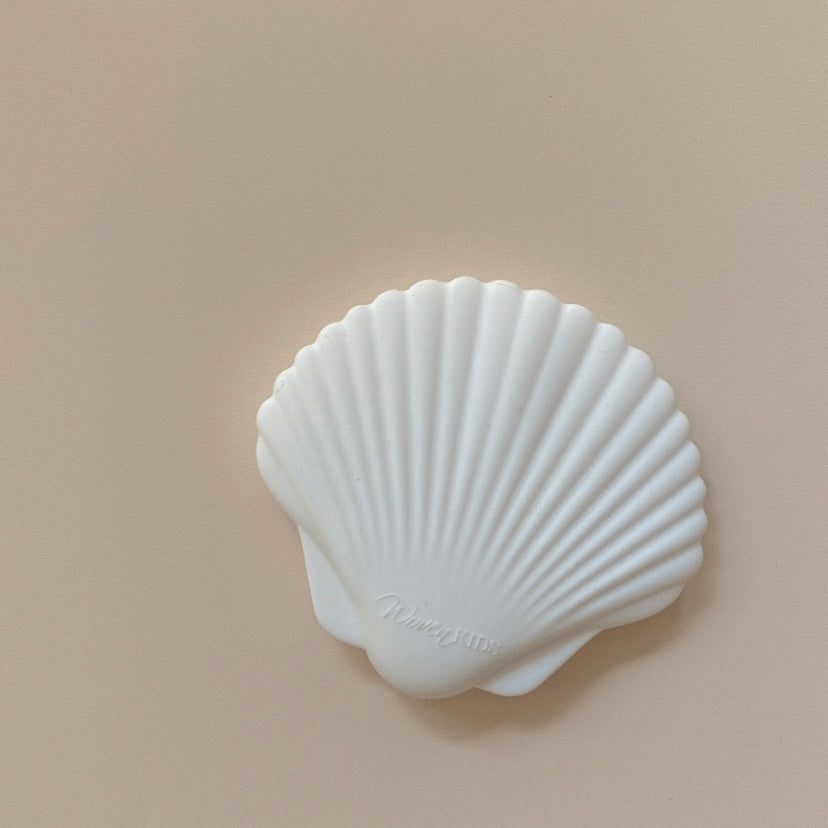 Seashell Teether | Milk